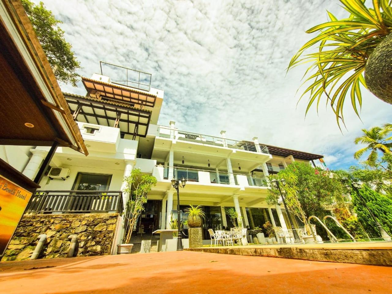 Queens Beach Hotel Tangalle Exterior photo